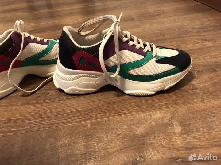 Кроссовки женские 38 размер