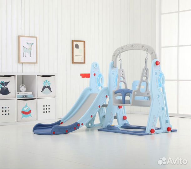 Игровой комплекс с горкой и качелями