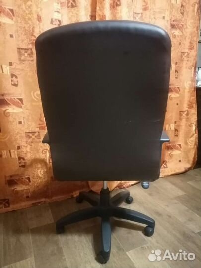 Компьютерное кресло