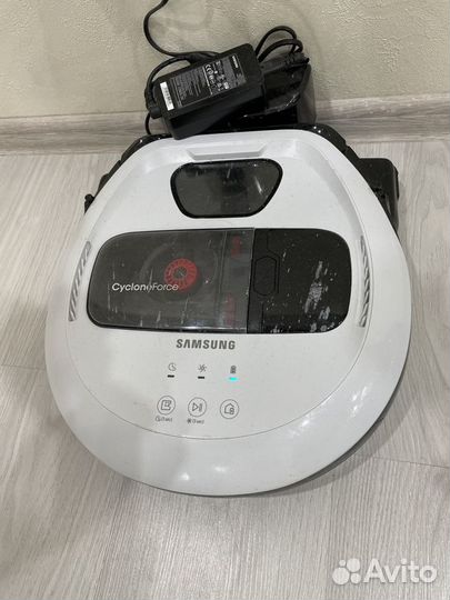 Робот пылесос samsung SR10M7010UW
