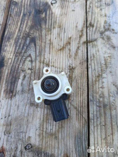 Датчик положения кузова Mazda