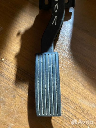 Hyundai Solaris 1 \ Kia Rio 3 педаль газа