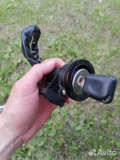 Замок зажигания на renault Laguna 1