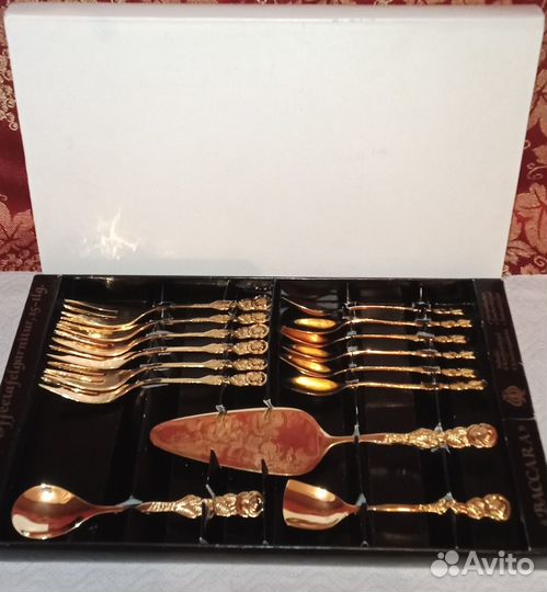 Набор десертных приборов 