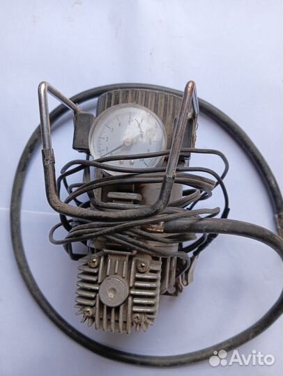 Компрессор автомобильный