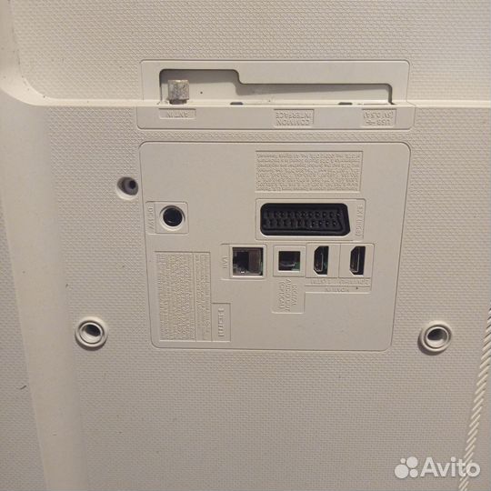 Samsung SMART tv32UE32J4710AK