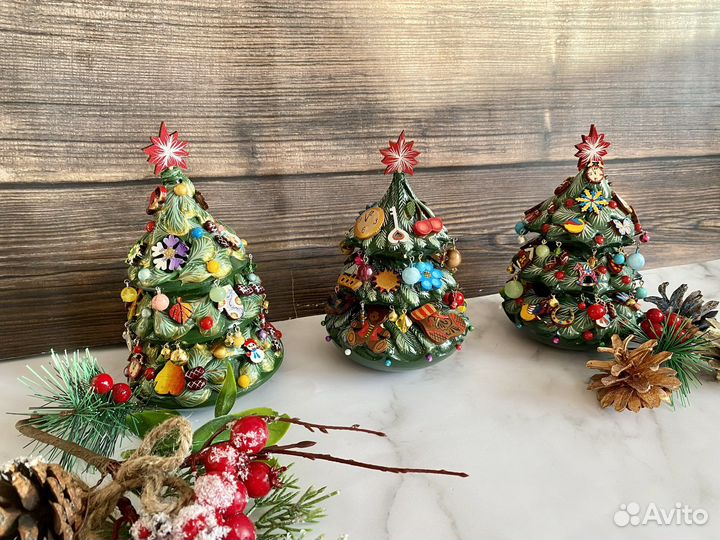 Елочка-неваляшка деревянная с игрушками