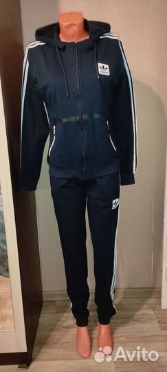Спортивный костюм новый