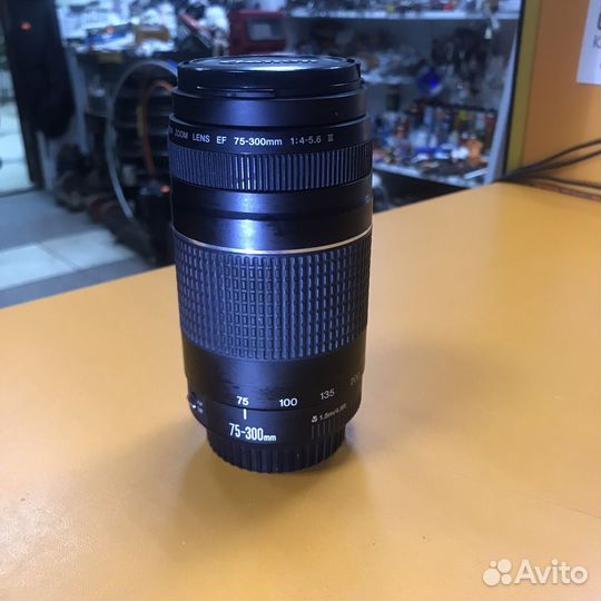 Объектив Canon EF 75-300mm f/4-5.6 III
