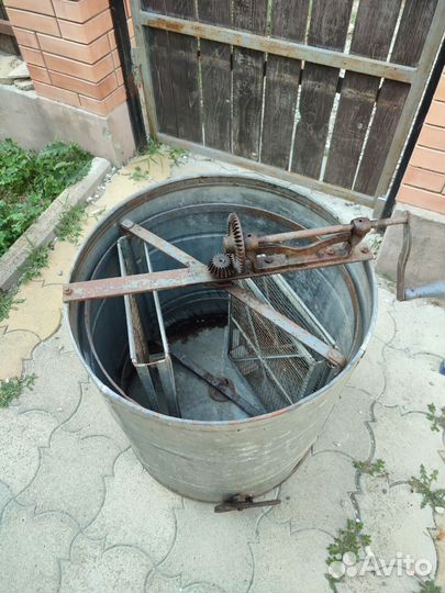 Медогонка 2х рамочная