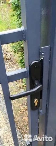 Замок врезной с ручкой