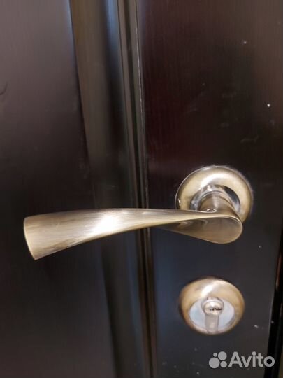 Двери межкомнатные с коробкой