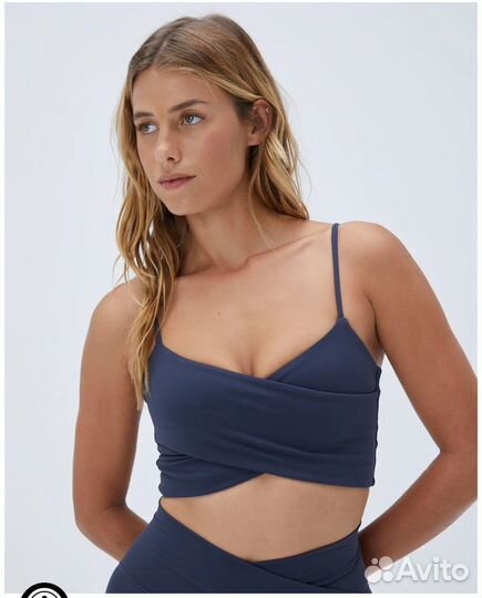 Спортивный топ Adanola