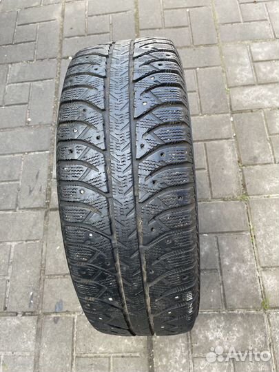 Bridgestone Ice Cruiser 7000 205/65 R15