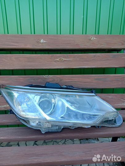 Фара на toyota camry 55