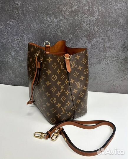 Louis Vuitton Сумка NeoNoe M44021