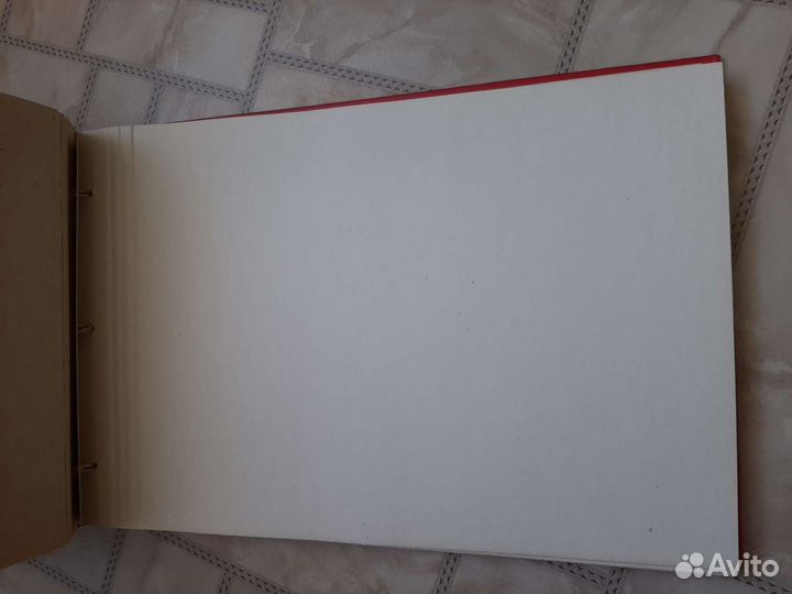 Старинный альбом для фотографий