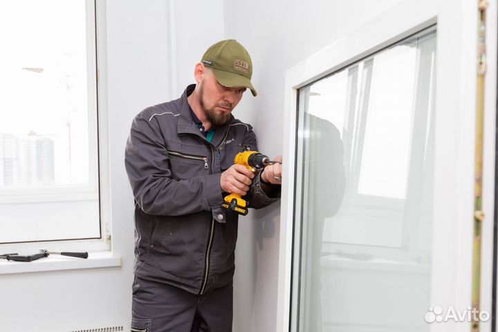 Замена и ремонт оконной фурнитуры