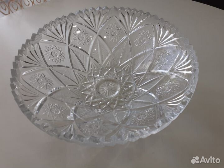 Ваза хрустальная для фруктов