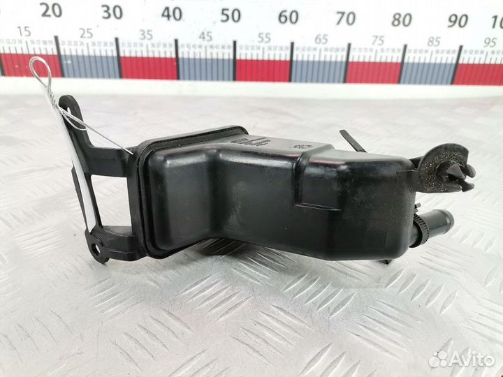 Бачок гидроусилителя Volkswagen Golf 3 1998