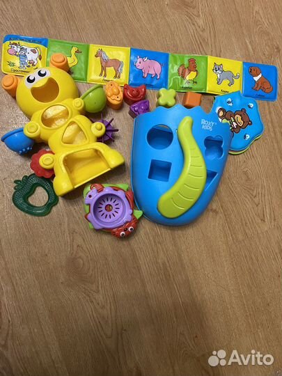 Игрушки для купания в ванной