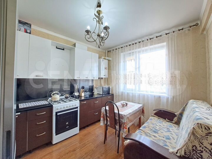 2-к. квартира, 58 м², 7/10 эт.