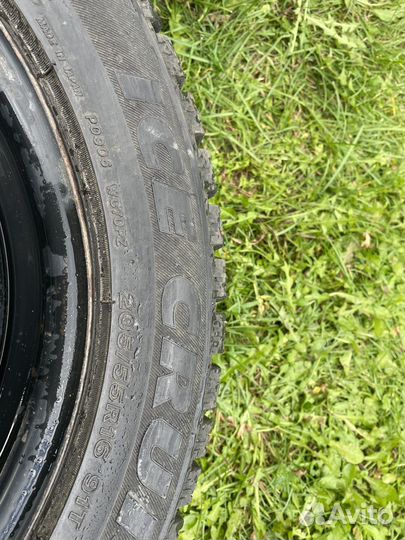 Bridgestone Ice Cruiser 7000 205/55 R16 91T