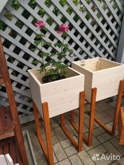 Деревянное кашпо