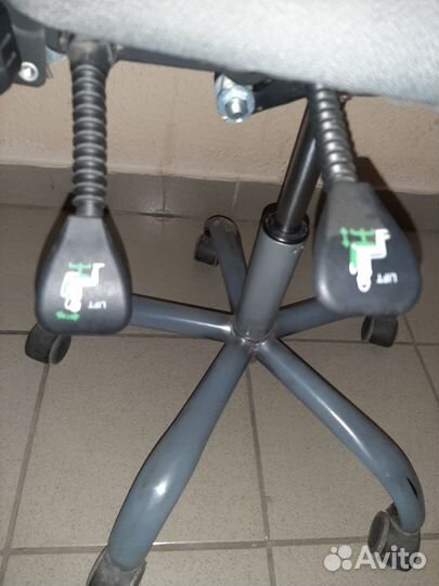 Компьютерный стул