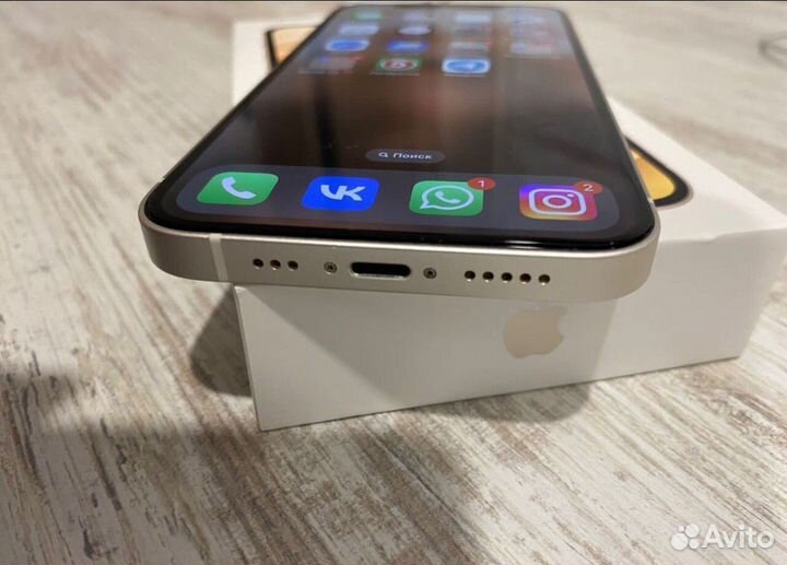 iPhone 12, 64 ГБ