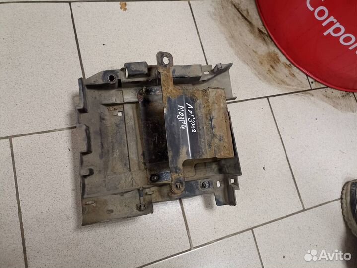 Площадка аккумулятора эбу Renault Laguna 2 1.9