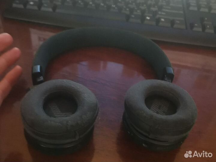 Беспроводные наушники jbl live400bt