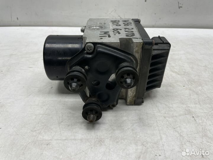 Блок ABS VW Passat В6 3C0614095P