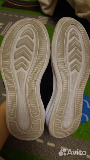 Кроссовки 35