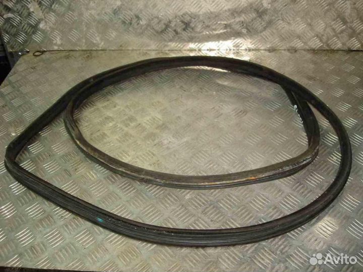 Уплотнитель Land Range Rover Sport