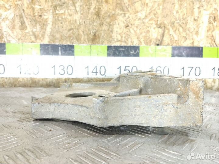 Крышка двигателя передняя Mitsubishi L200 KB