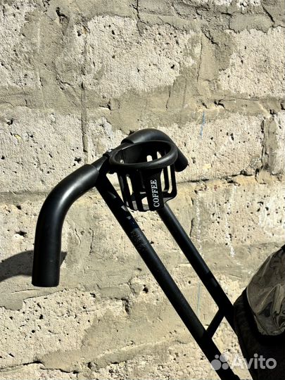 Детский велосипед с ручкой