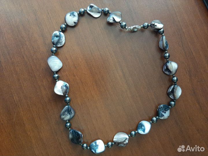 Бусы перламутр