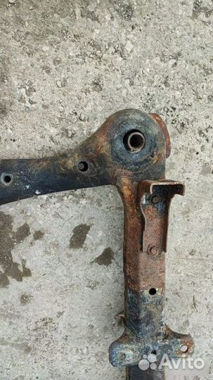 Подрамник Toyota Camry V50 2011-2018