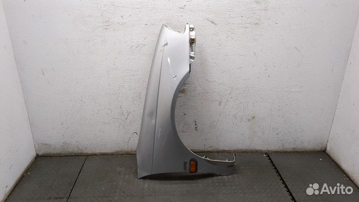 Крыло Toyota Avensis 1, 2002