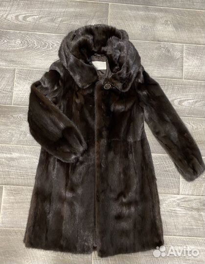 Шуба норковая натуральная, р. 44-46, как новая