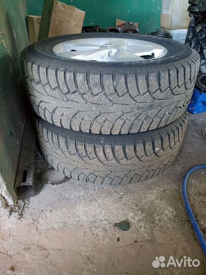 Hankook Winter I'Cept Evo2 W320A SUV 215/65 R16 102T