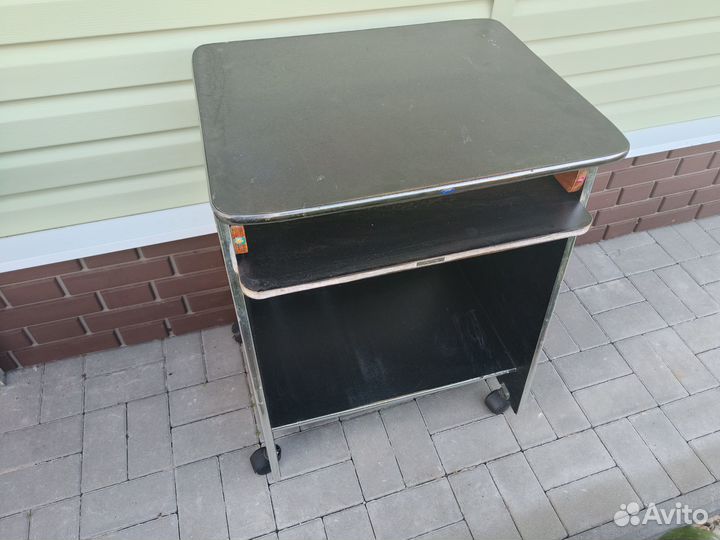 Компьютерный столик бу