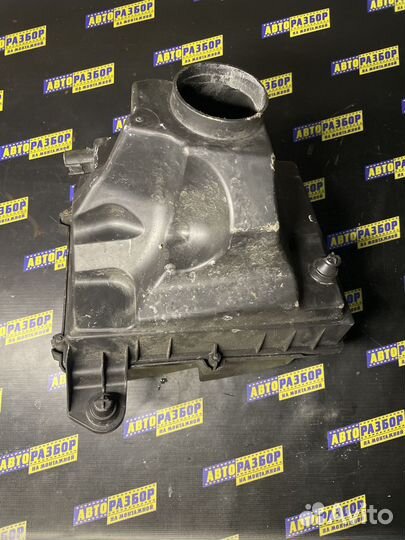 Корпус воздушного фильтра Форд Фокус 2