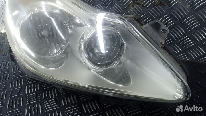 Фара правая Opel Corsa D