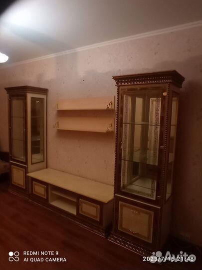 Продам гостиную Версаль бу