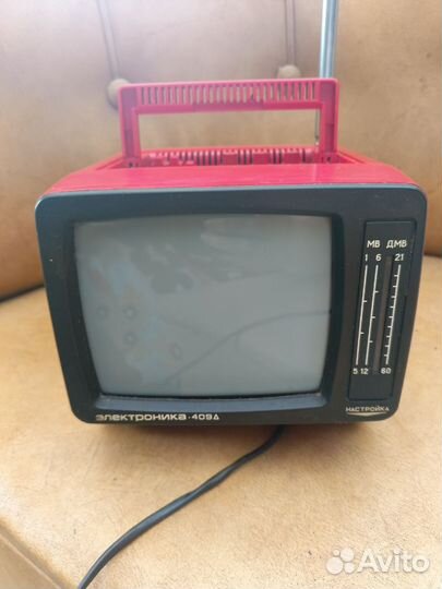 Телевизор переносной Электроника 409 Д СССР