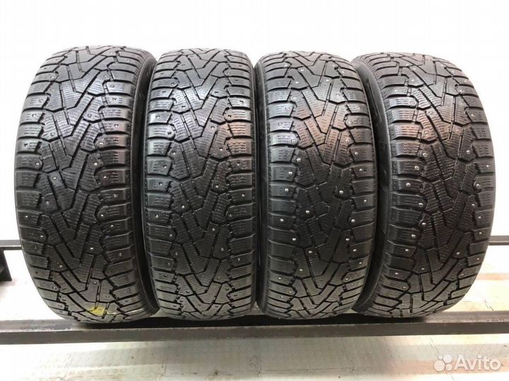 Pirelli Ice Zero 215/55 R17 106H