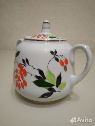 Сахарница, молочник, Кизил,Пролетарий