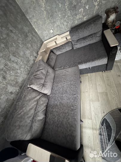 Угловой диван бу